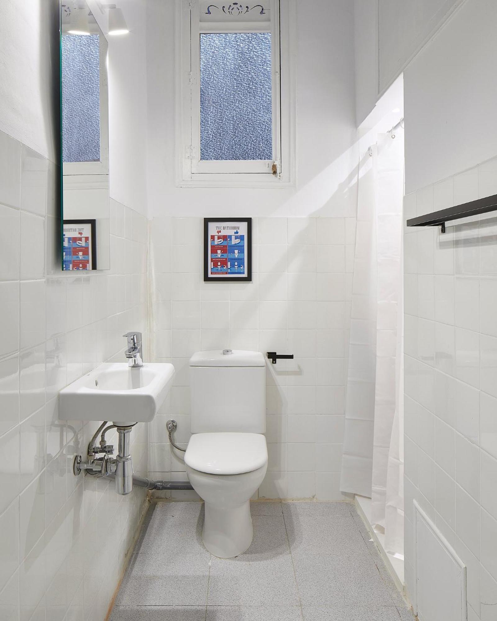 Girona 46 - 4 Bed & Breakfast *