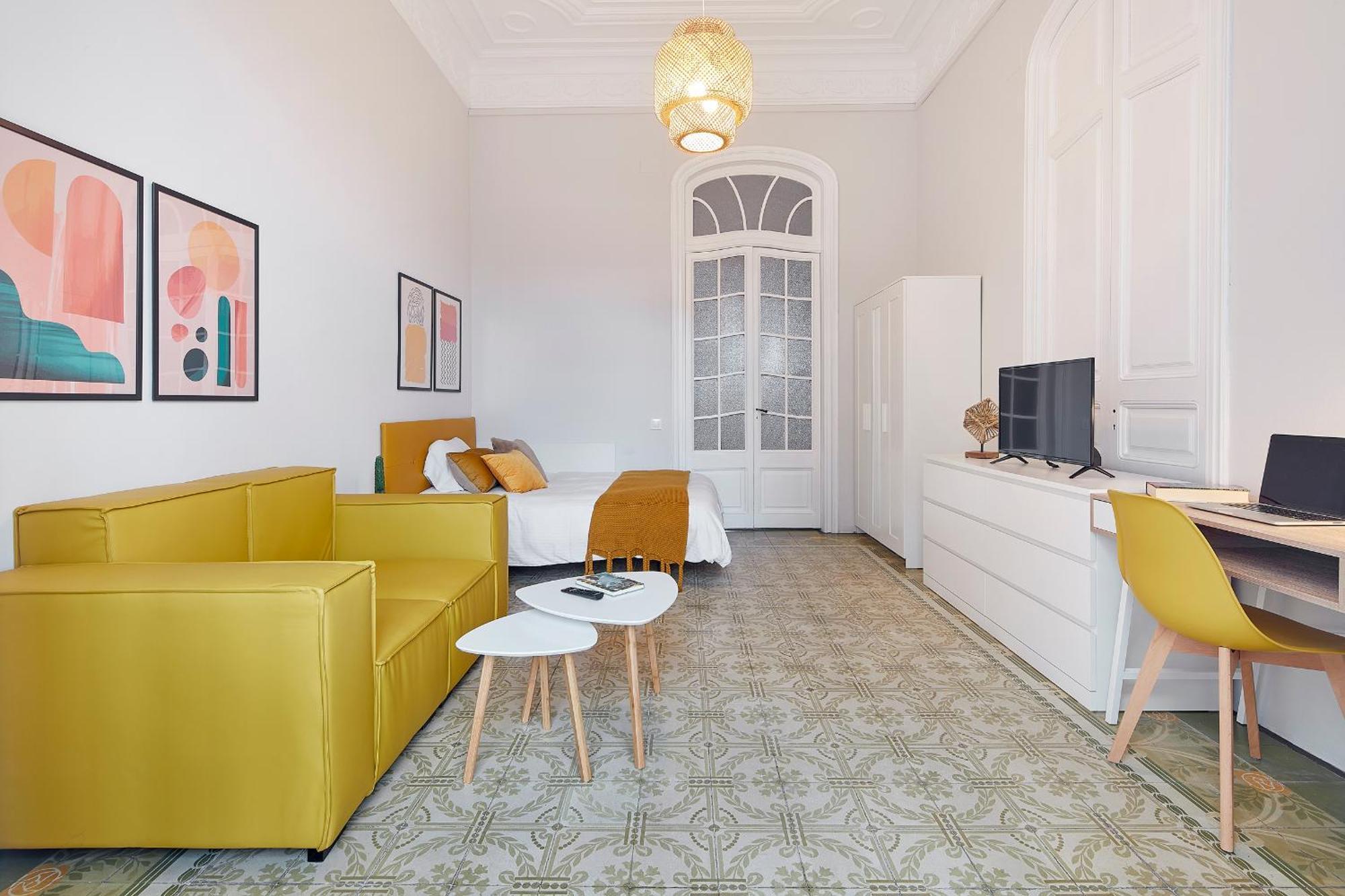 Girona 46 - 4 Bed & Breakfast
